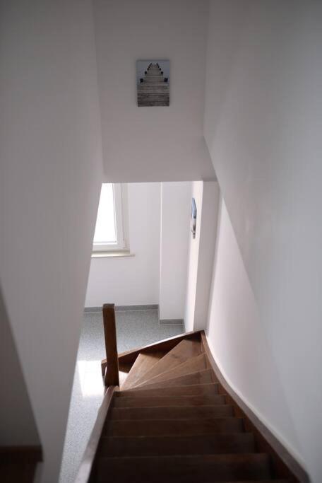 1 Zimmer Wohnung Dg Mit Klimaanlage Und Kleinen Balkon Oedheim Εξωτερικό φωτογραφία